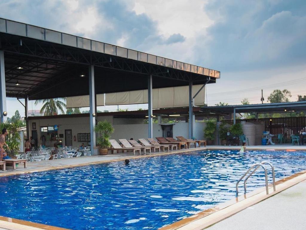 Nong Prue Bua Tara Resort מראה חיצוני תמונה